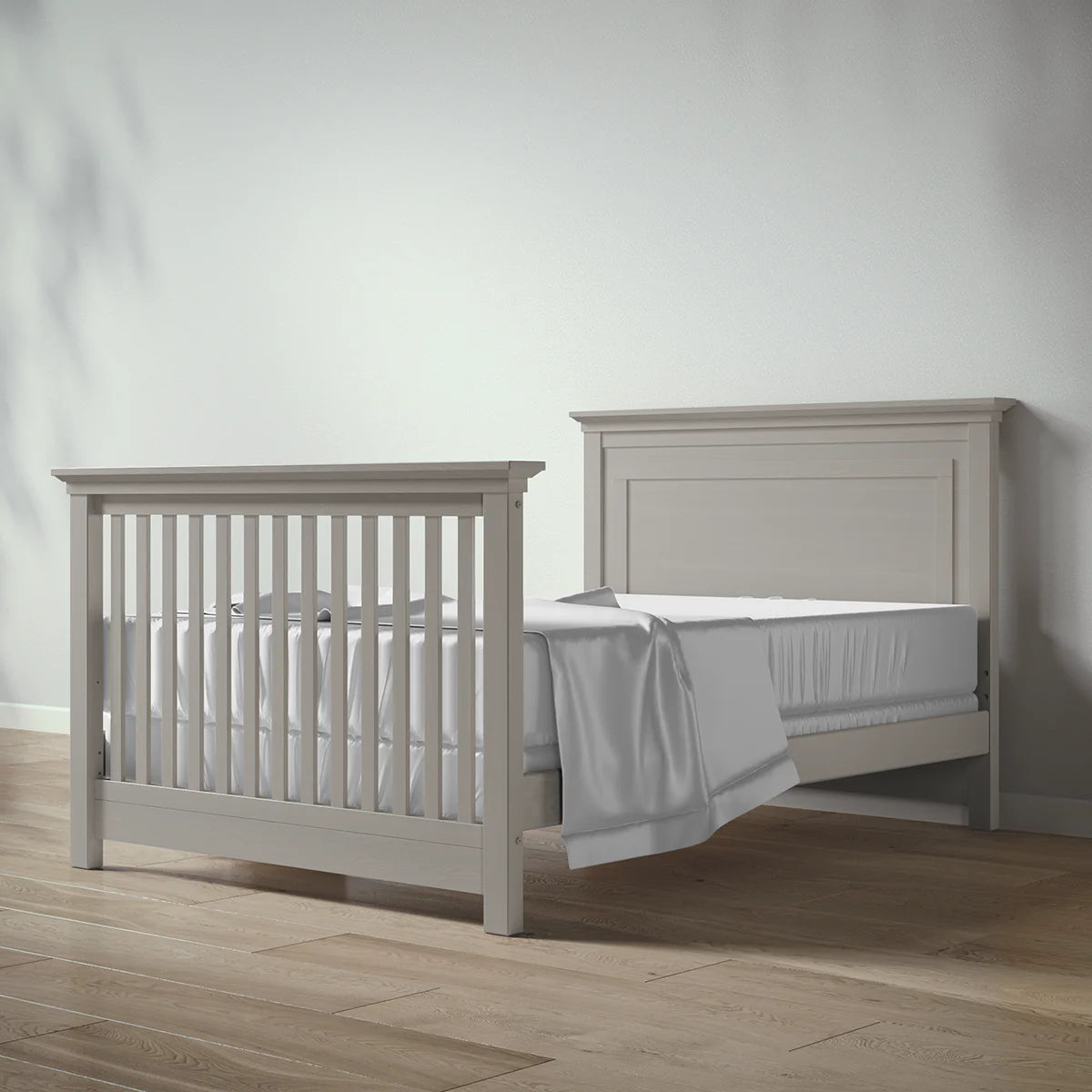 Romina Karisma Convertible crib w/ Solid Panel- Bambi Baby