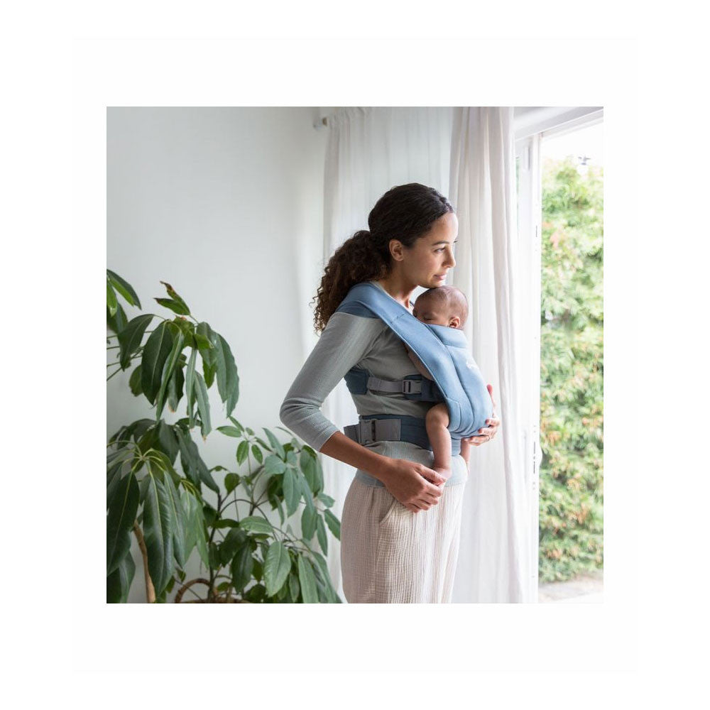Ergobaby Embrace Newborn Carrier in Oxford Blue- Bambi Baby