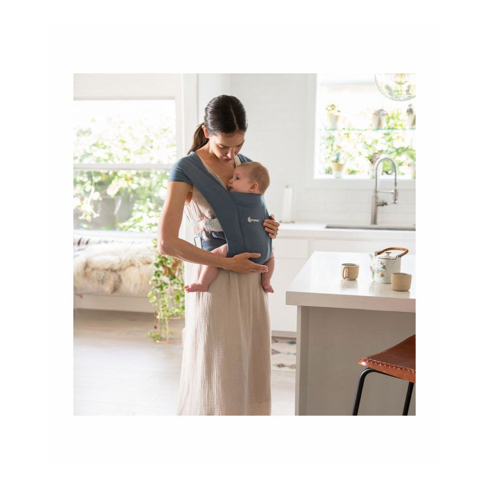 Ergobaby Embrace Newborn Carrier in Oxford Blue- Bambi Baby