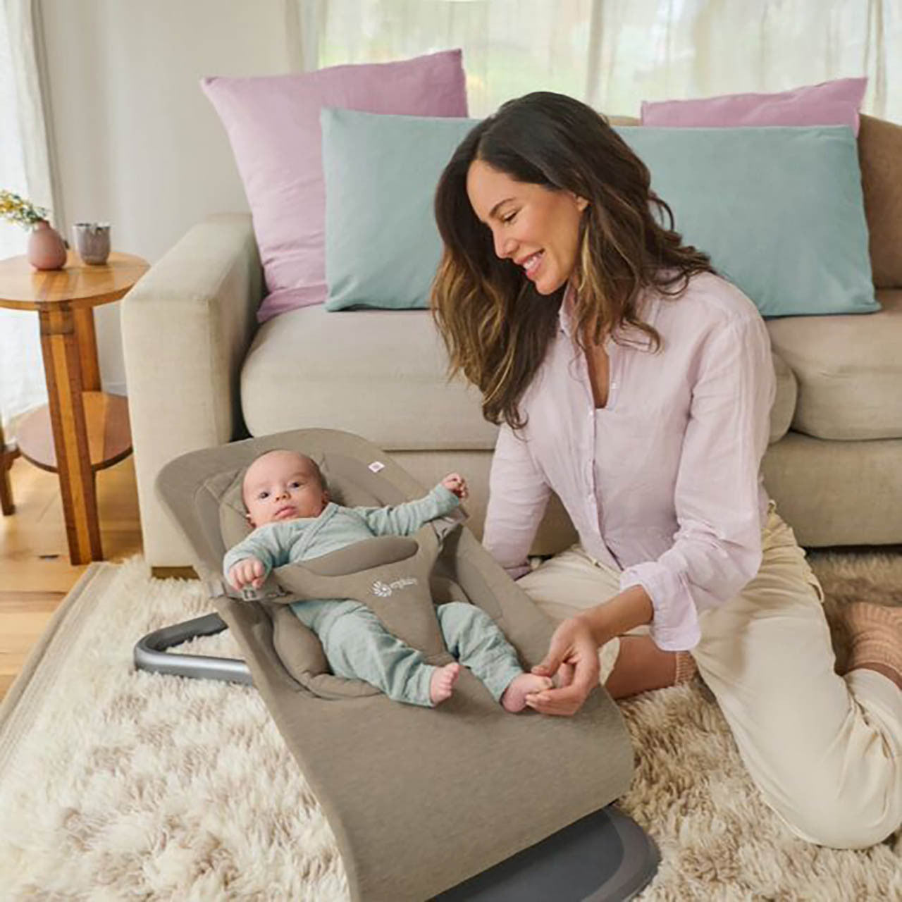 Ergobaby Evolve Bouncer- Bambi Baby