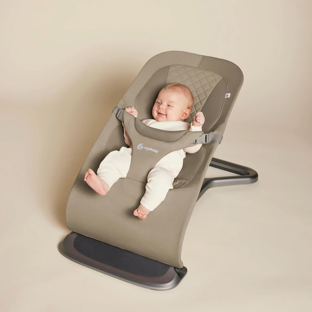 Ergobaby Evolve Bouncer- Bambi Baby