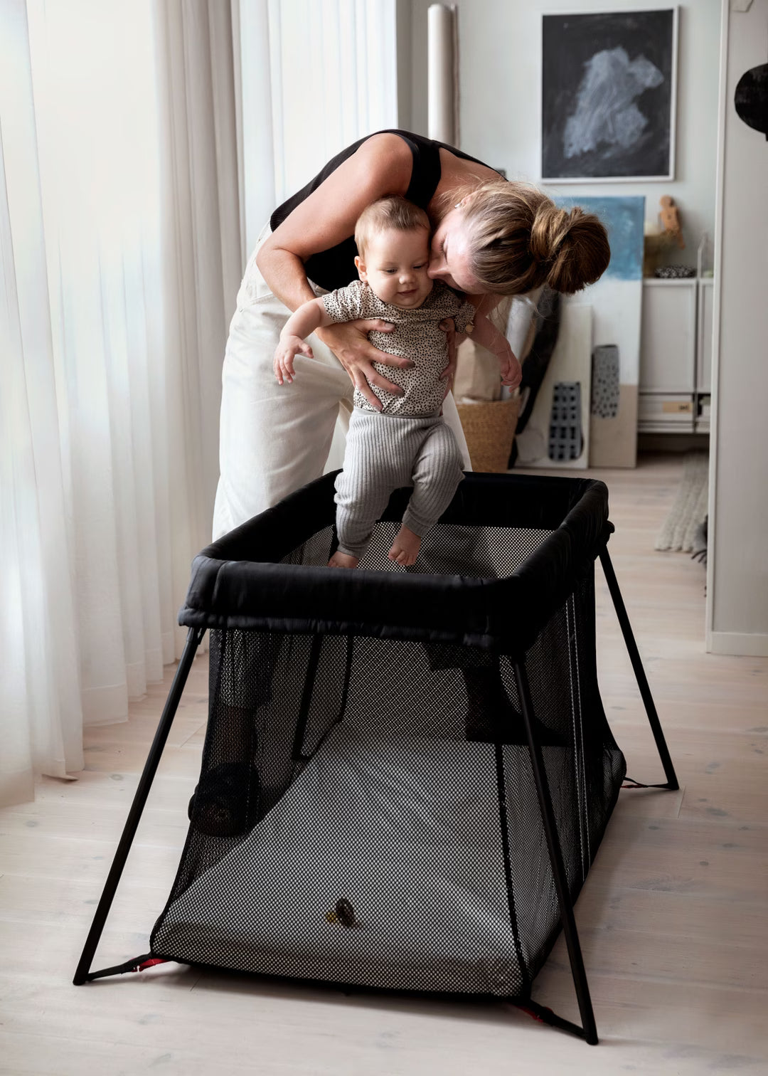 BabyBjorn Travel Crib Light & Fitted Sheet Bundle- Bambi Baby