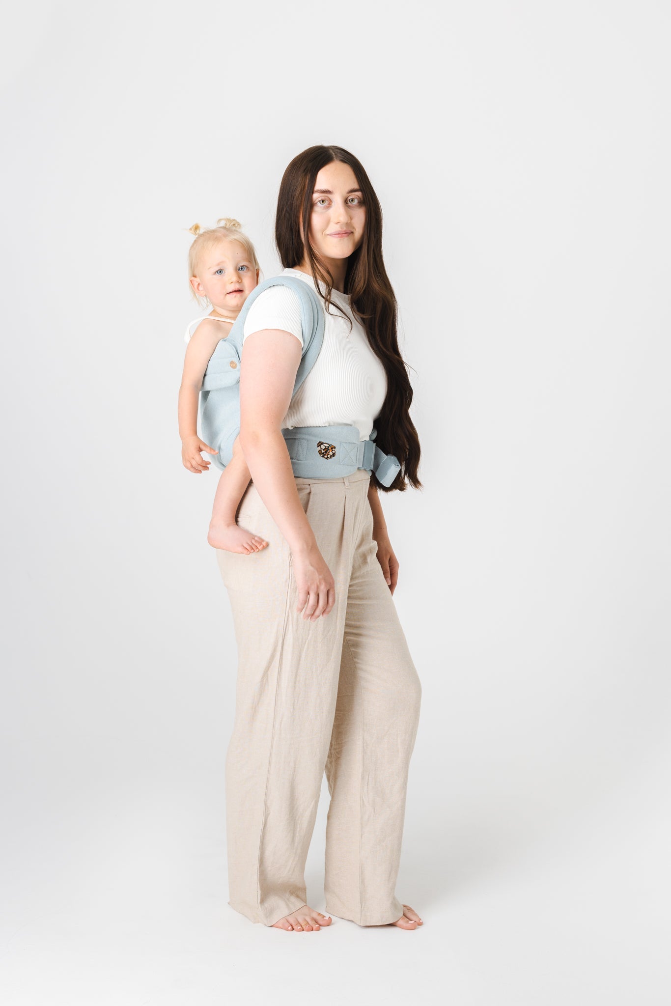 Mabē The Monarch Carrier - Dream Wash Denim- Bambi Baby