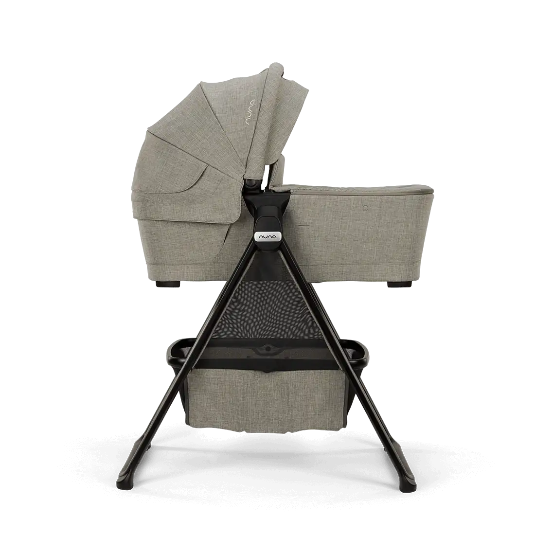 Nuna SWIV & TRIV series bassinet + stand BMW Collection- Bambi Baby