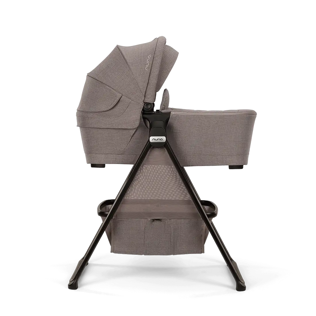 Nuna SWIV & TRIV series bassinet + stand BMW Collection- Bambi Baby