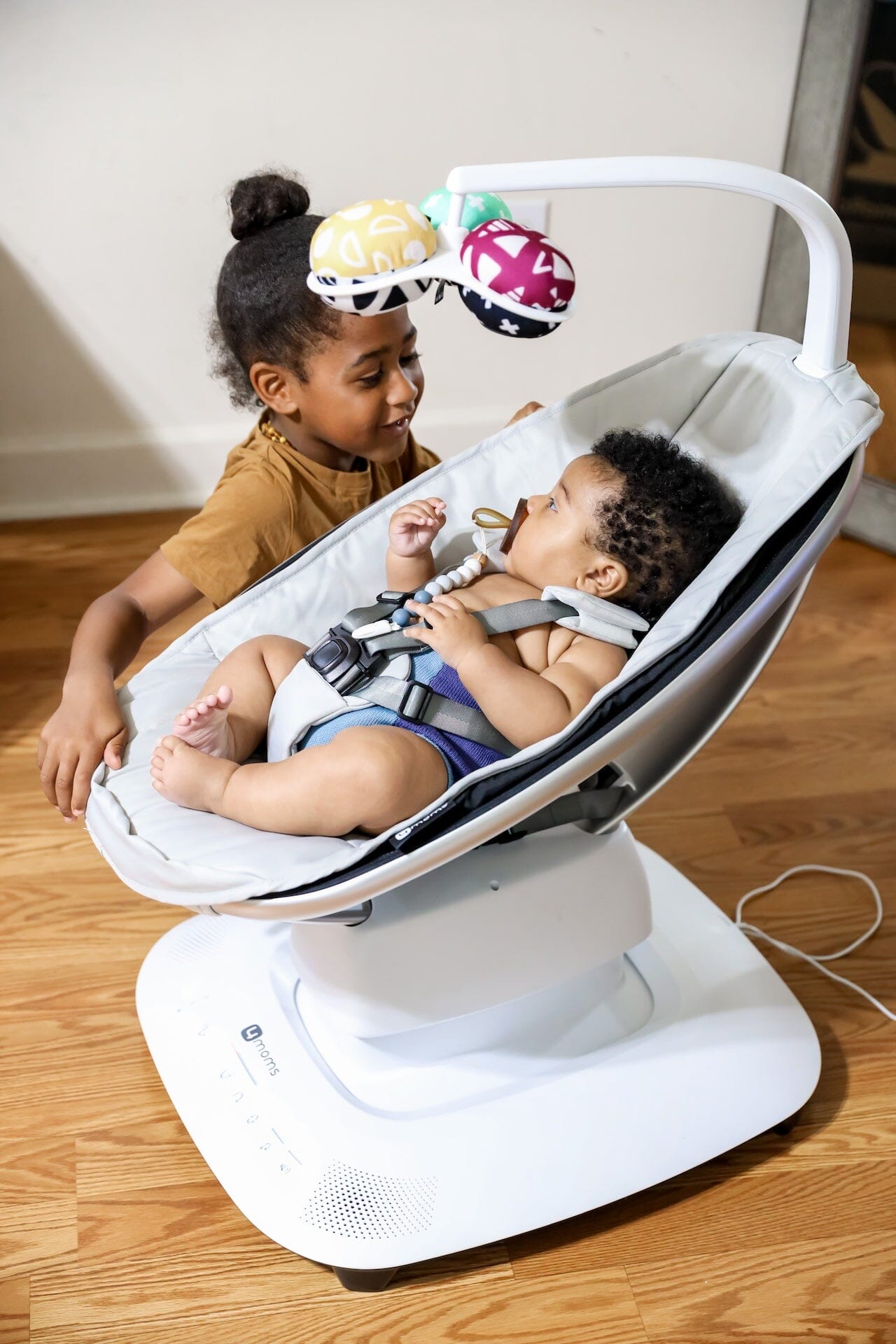 4moms MamaRoo Multi-Motion Baby Swing- Bambi Baby